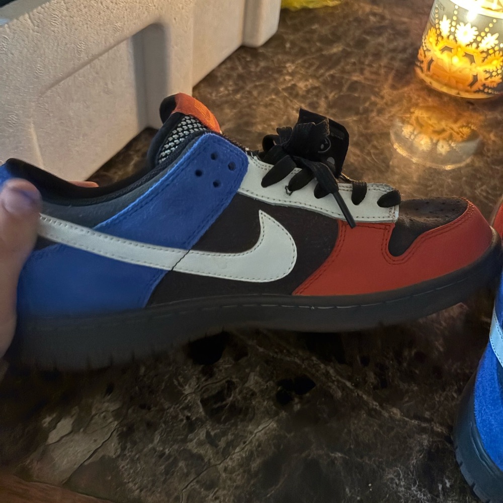 Nike SE smile collab xx